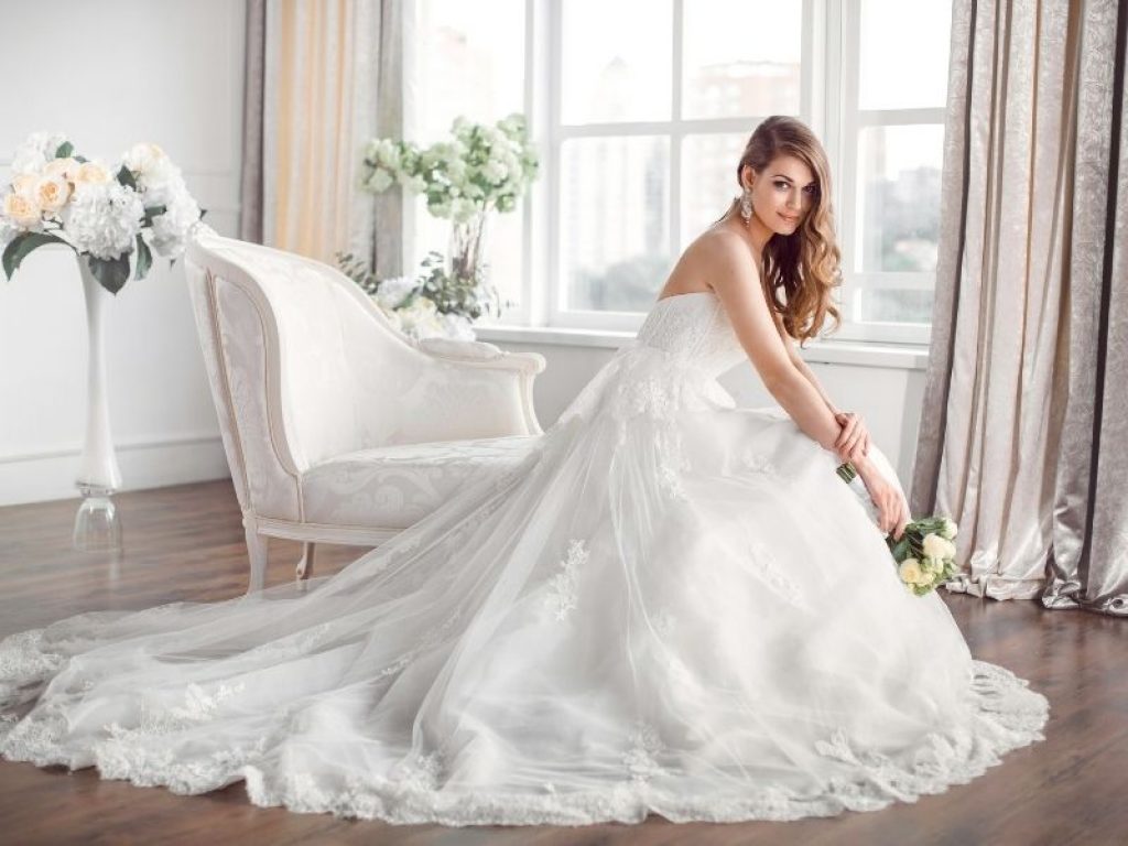 What does it mean to dream of a wedding dress
